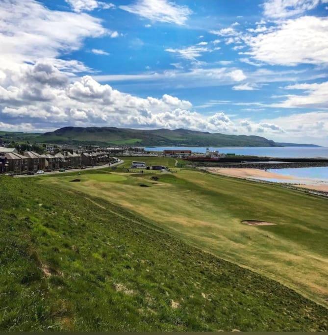 Girvan - Sea View Beach Access Apartment Exterior foto